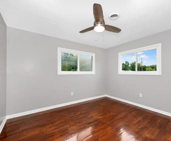 More Photos Of 215 Teague Rd, Brownsboro Specialty For Sale