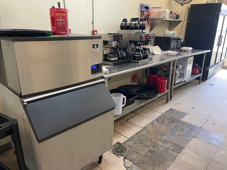 More Photos Of 5151 Northpointe Pky, Pensacola Continuing Care Retirement Community For Sale