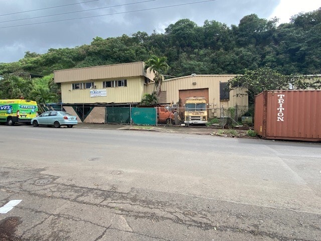 More Photos Of 96-1243 Waihona St, Pearl City Warehouse For Sale