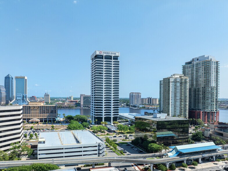 More Photos Of 1301 Riverplace Blvd, Jacksonville Office For Lease