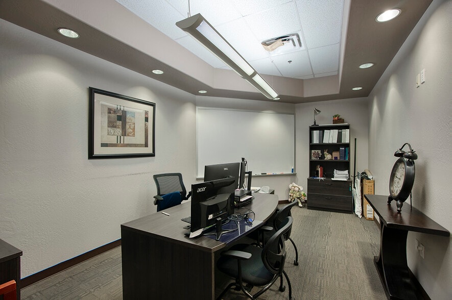 More Photos Of 7304 E Deer Valley, Scottsdale Medical For Sale