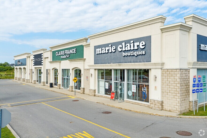 More Photos Of 5205 Boul Robert-Bourassa, Laval Unknown For Lease