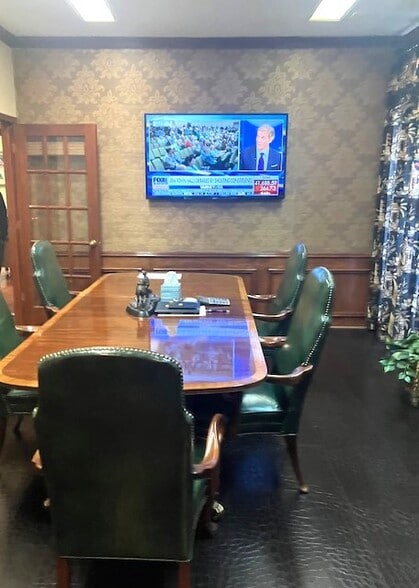 More Photos Of 2700 S Western St, Amarillo Office For Sale