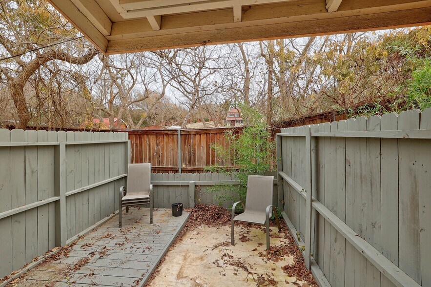 More Photos Of 1911 Lightsey Rd, Austin Apartments For Sale
