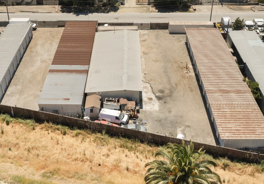 More Photos Of 29605 Pacific St, Hayward Self Storage For Sale