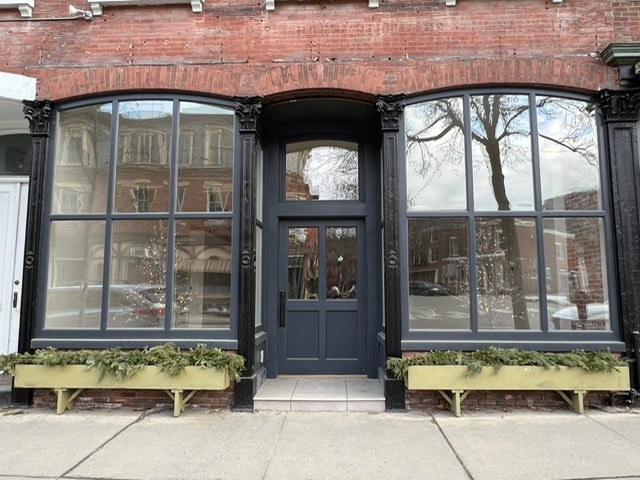 More Photos Of 19 Central St, Woodstock Restaurant For Lease