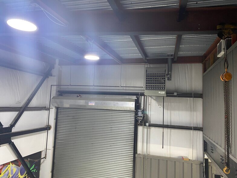 More Photos Of 147 Wayne St, Staten Island Warehouse For Lease