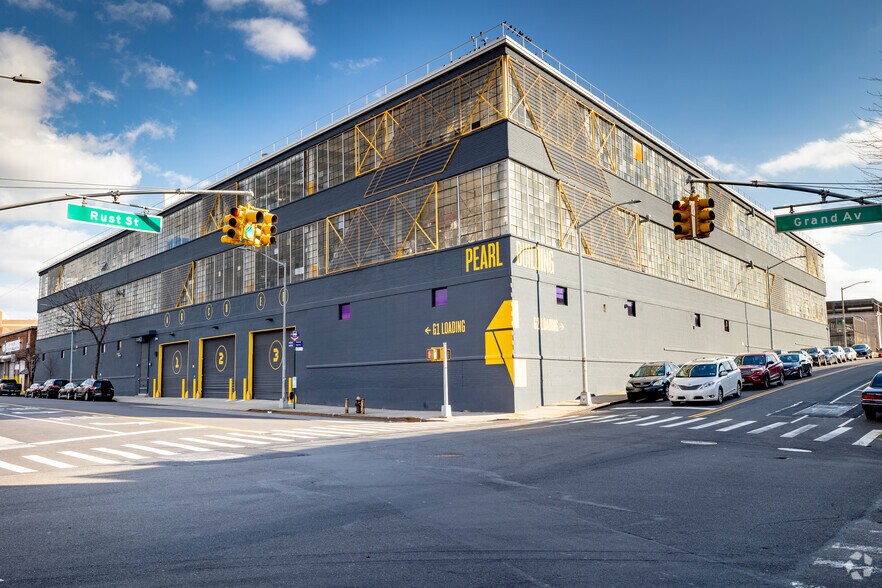 More Photos Of 58-30 Grand Ave, Maspeth Warehouse For Lease