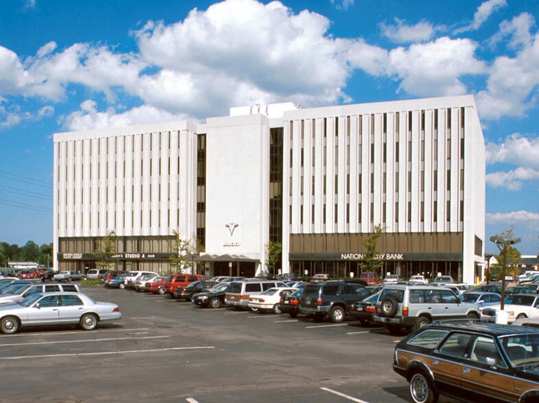 More Photos Of 29001 Cedar Rd, Lyndhurst Medical For Lease