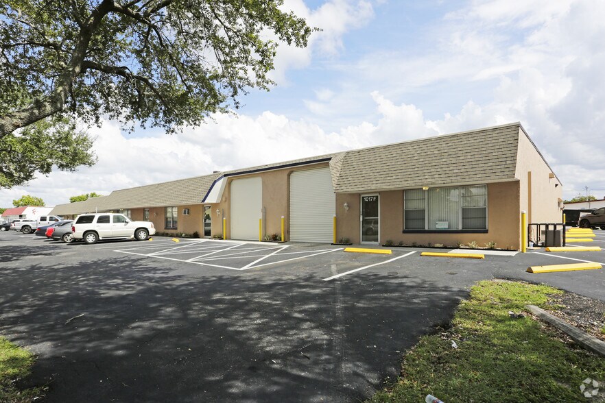 More Photos Of 1013-1017 SE 12th Ave, Cape Coral Industrial For Lease