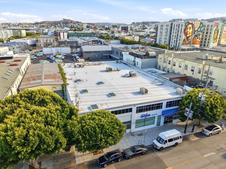 More Photos Of 2757 16th St, San Francisco Warehouse For Lease