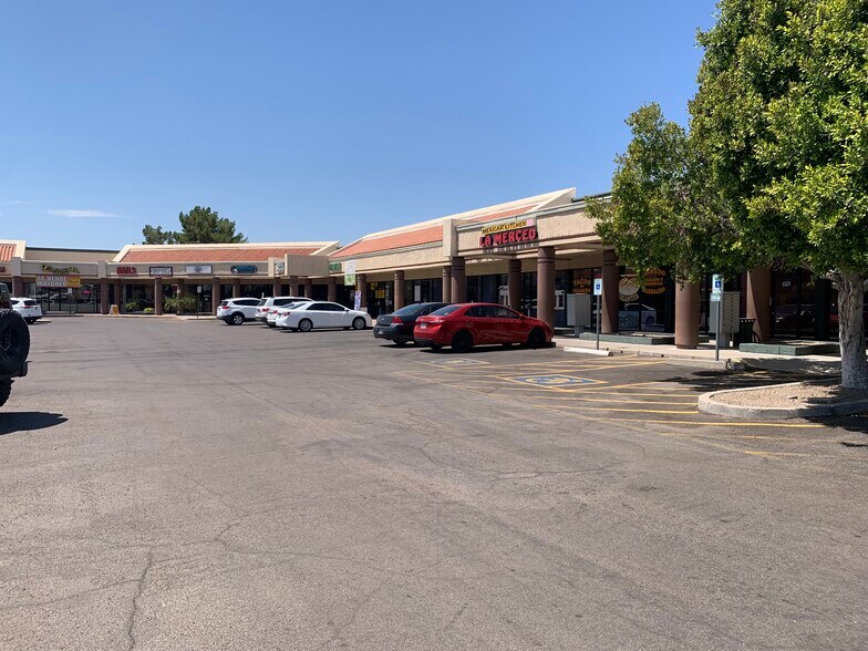 More Photos Of 855 W University Dr, Mesa Storefront For Lease