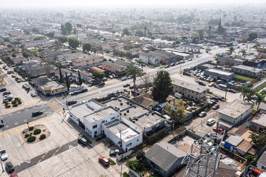 More Photos Of 9809 Main St, Los Angeles Auto Repair For Sale