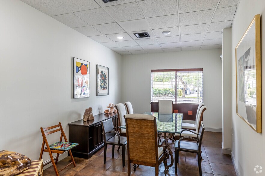 More Photos Of 101 SE 2nd Ave, Delray Beach Restaurant For Lease