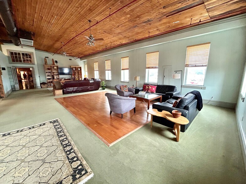 More Photos Of 110-112 Sidney St, Saint Louis Lodge Meeting Hall For Sale