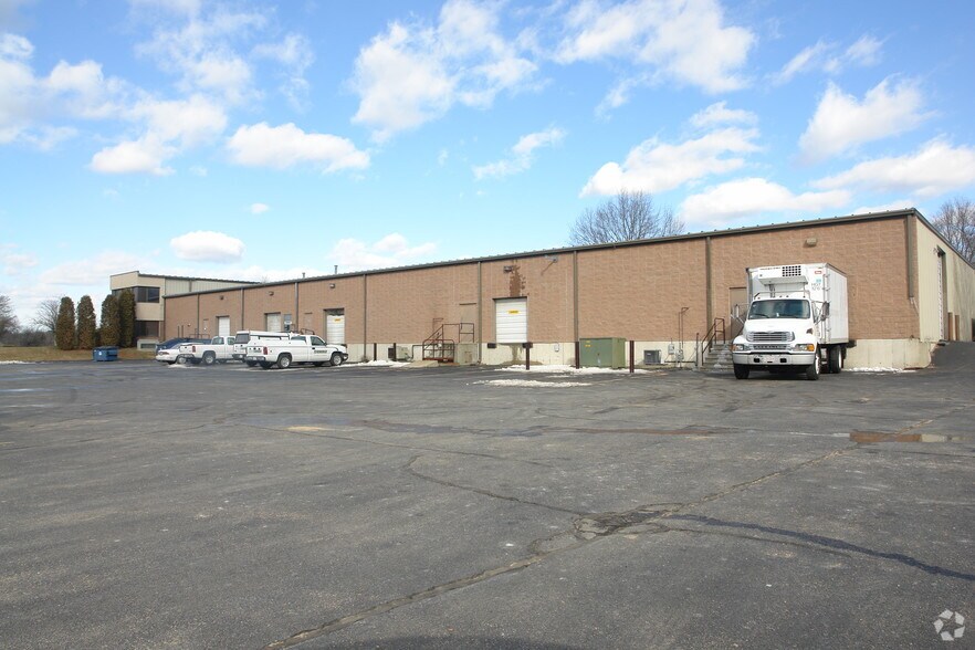 More Photos Of 705 Myles Standish Blvd, Taunton Manufacturing For Lease