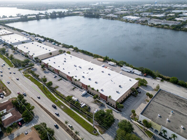 More Photos Of 1501 Green Rd, Deerfield Beach Warehouse For Lease