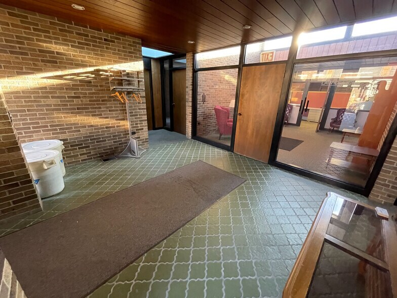 More Photos Of 1126 6th Ave, Beaver Falls Office For Sale