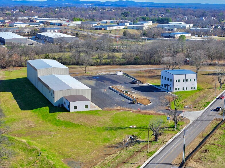 More Photos Of 1050 Cairo Rd, Gallatin Warehouse For Lease