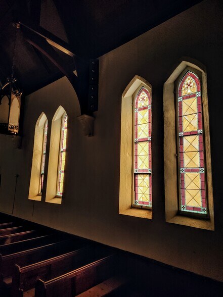 More Photos Of 1113 Wolcott Ave, Beacon Religious Facility For Lease