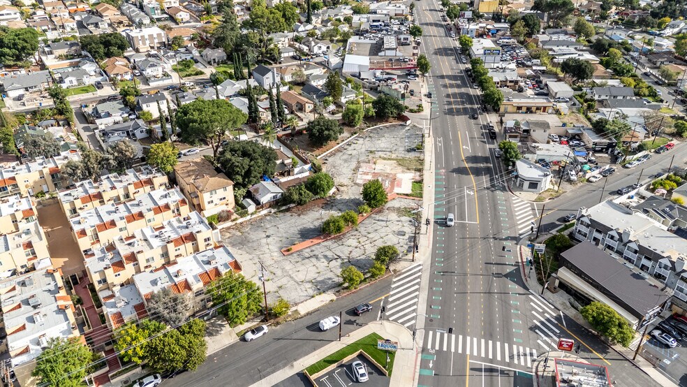 More Photos Of 7577 Foothill Blvd, Tujunga Land For Sale