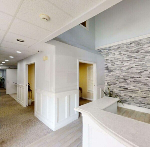 More Photos Of 39 Mill Plain Rd, Danbury Loft Creative Space For Lease