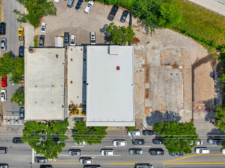 More Photos Of 408-410 Martin Luther King Jr Blvd, Savannah Storefront Retail Residential For Sale