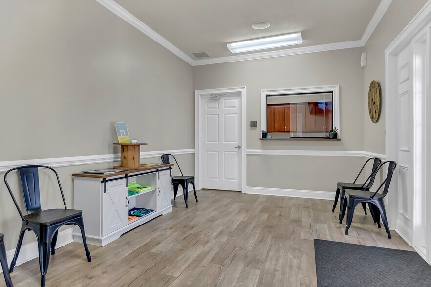 More Photos Of 1501 US Highway 19 S, Leesburg Office For Sale