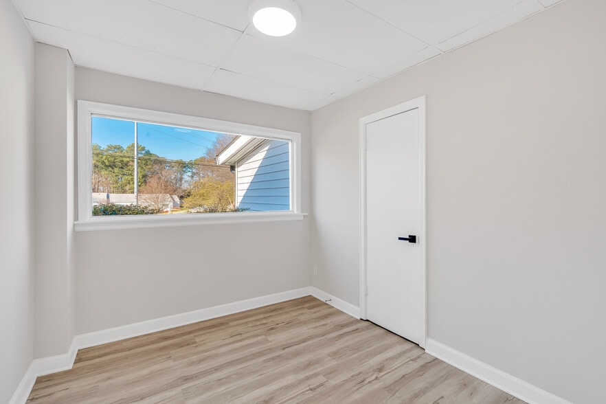 More Photos Of , Marietta Unknown For Sale