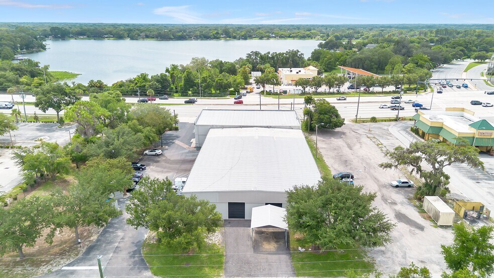 More Photos Of 2350 Us-17-92, Longwood Showroom For Sale