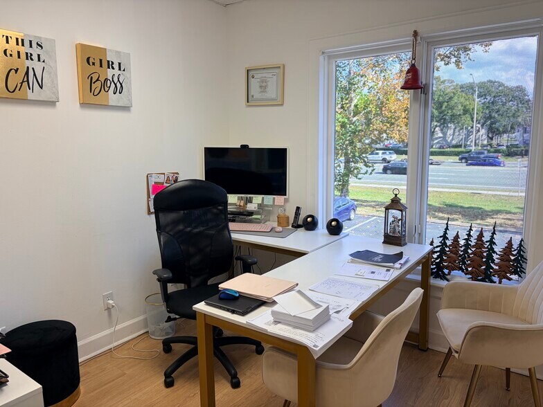 More Photos Of 12000 N Dale Mabry Hwy, Tampa Office For Lease