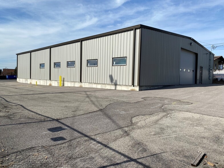 Primary Photo Of 9197 Saint Charles Rock Rd, Saint Louis Auto Dealership For Sale