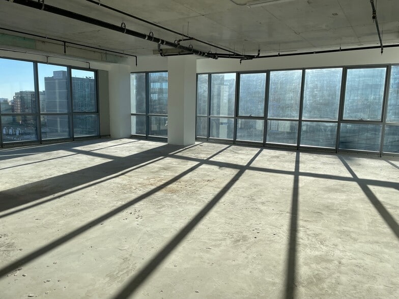 More Photos Of 36-18 Main St, Flushing Office For Sale