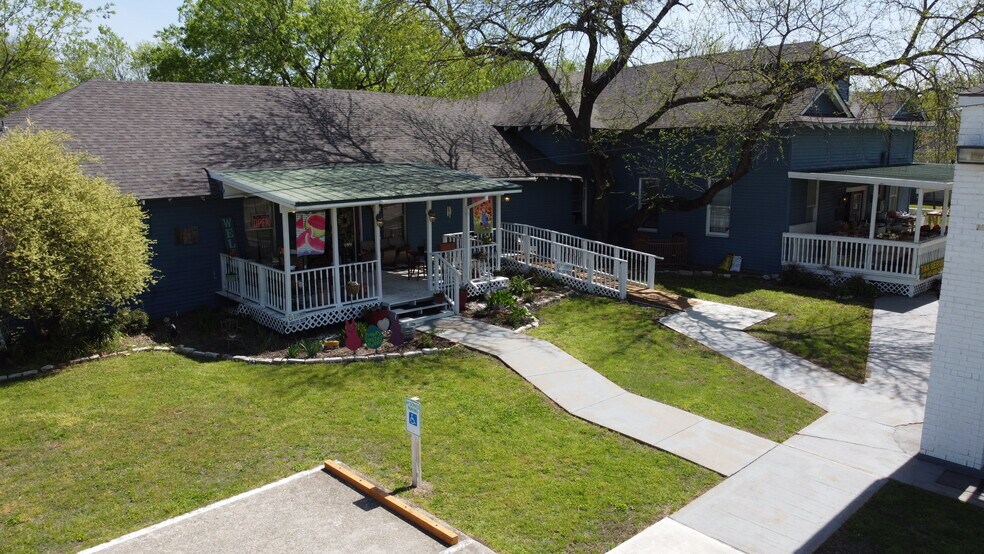 More Photos Of 1251 S State Highway 205, Rockwall Restaurant For Sale
