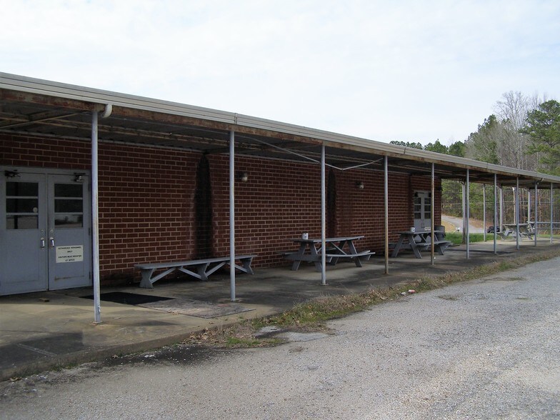 More Photos Of 2580 Highway 46, Heflin Warehouse For Lease
