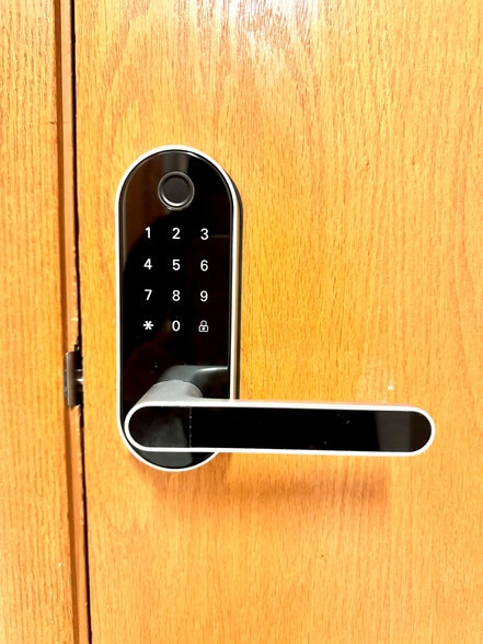 More Photos Of 1800 Cooper Point Rd SW, Olympia Office For Sale