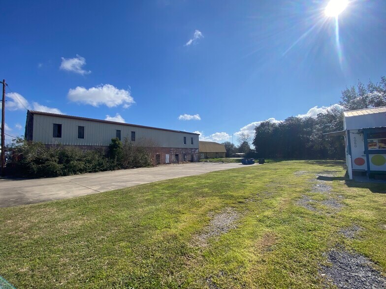 More Photos Of 6050 39th St, Groves Storefront Retail Office For Sale