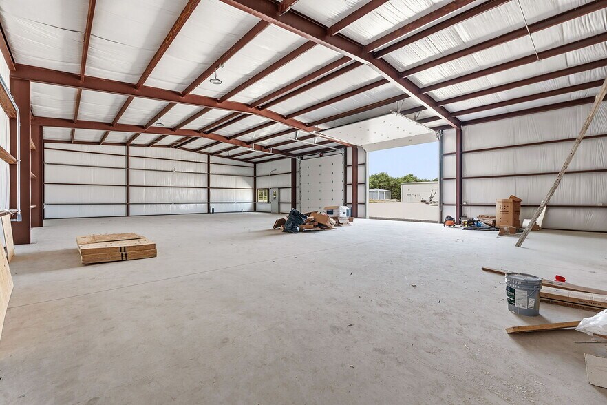 More Photos Of 7748 E US Highway 290, Johnson City Warehouse For Sale