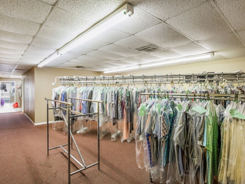 More Photos Of 233 Ackerman St, Rockdale Storefront Retail Office For Sale