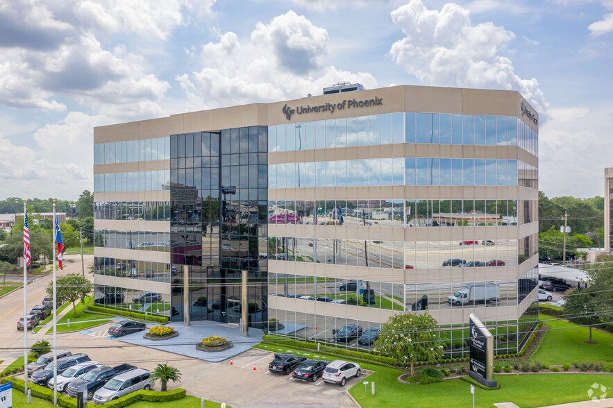 More Photos Of 11451 Katy Fwy, Houston Office For Lease