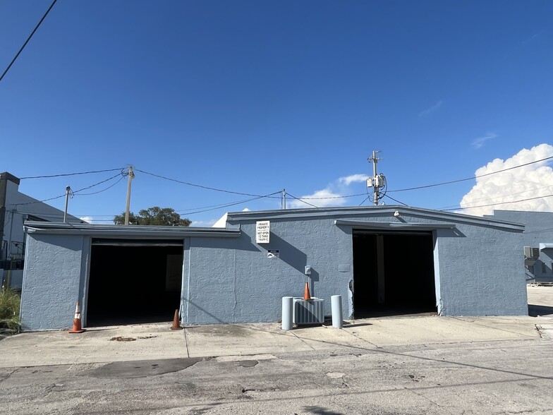 Primary Photo Of 814 6th Ave W, Bradenton Flex For Lease