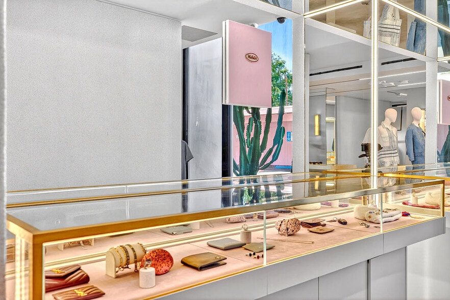 More Photos Of 850 N Palm Canyon Dr, Palm Springs Medical For Lease