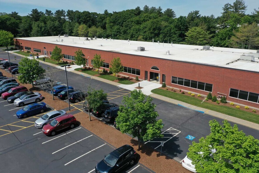 More Photos Of 375 Paramount Dr, Raynham Light Manufacturing For Lease