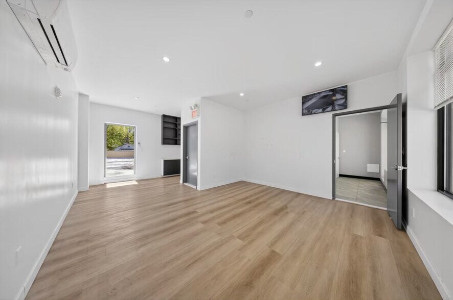 More Photos Of 14218 32nd Ave, Flushing Daycare Center For Sale