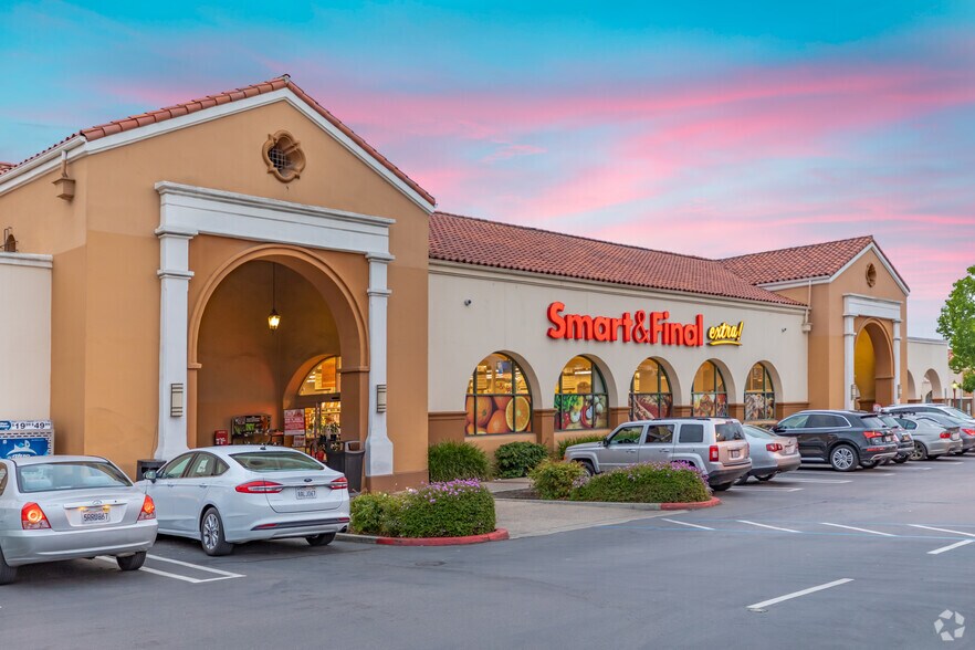 Primary Photo Of 390 E H St, Chula Vista Unknown For Lease