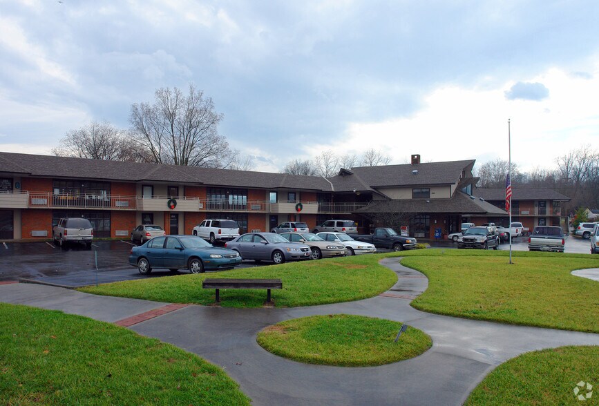 More Photos Of 400 Park Rd, Sevierville Office For Sale