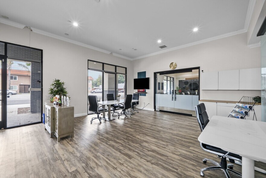 More Photos Of 9908 Artesia Blvd, Bellflower Storefront Retail Office For Sale