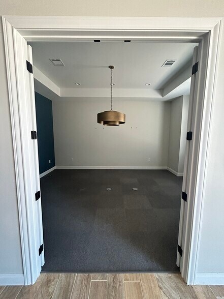 More Photos Of 7469 Pennsylvania Dr, Amarillo Office For Lease