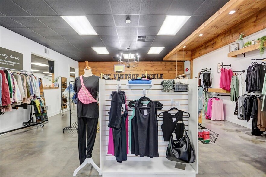 More Photos Of 140 W Orange St, Shippensburg Storefront For Sale