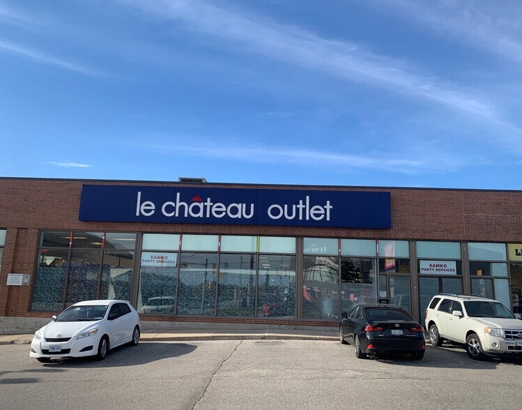 More Photos Of 1655 Dundas St E, Mississauga Freestanding For Lease